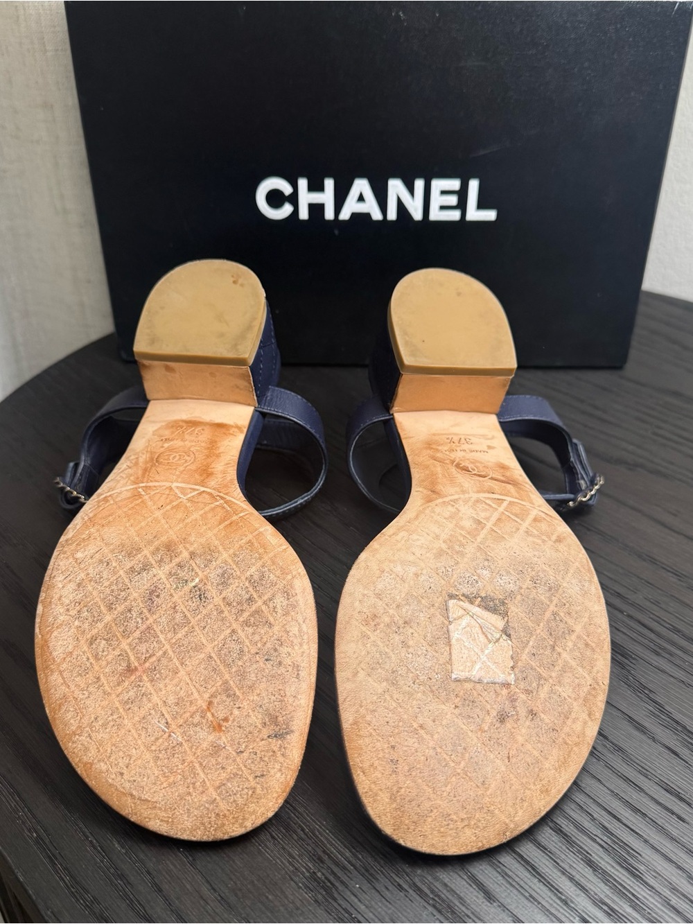 Chanel CC Chain Strap Thong Sandals Leather Navy Blue 37.5 - Picture 8 of 9